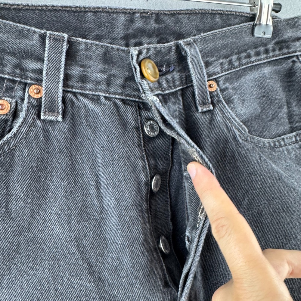 Vintage Levis Jeans Womens 29 (Fits 27x29) Black 501 Made in USA - Picture 5 of 16
